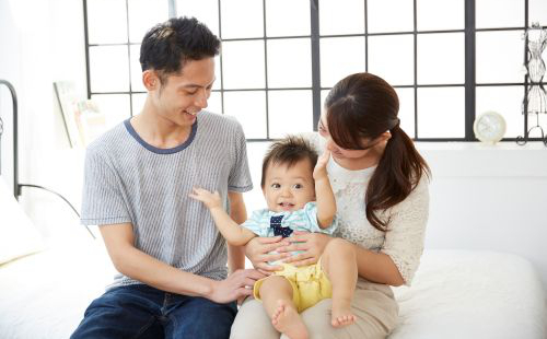 おたふく風邪の初期症状は 検査から治療まで解説 アスクドクターズトピックス